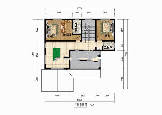 今天這位在老家農(nóng)村建了一棟三層別墅，二樓陽光房，三層大露臺，超豪華