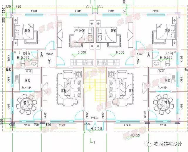 很常見的雙拼戶型，就是兩家獨(dú)門獨(dú)戶，兩家的室內(nèi)布局包括外觀都一模一樣，有各自的生活空間。