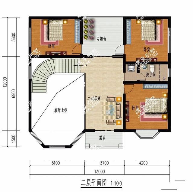 　兩個(gè)客廳是兩層的別墅，空無(wú)一人。它們是簡(jiǎn)單的歐洲風(fēng)格，美麗的外國(guó)風(fēng)格。