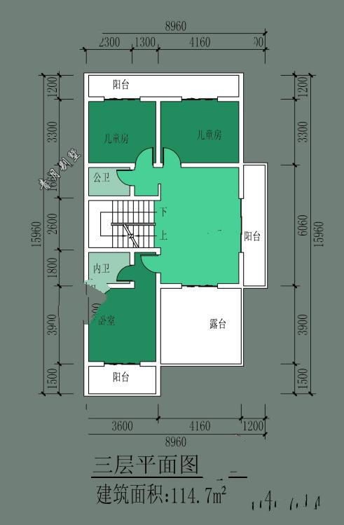 有大露臺(tái)和多個(gè)陽臺(tái)的三層別墅